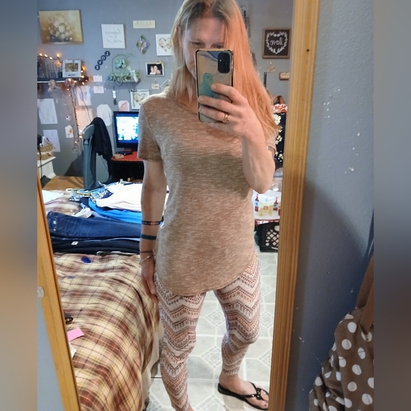 🎈24/7🎈BUY 1 GET 1 FREE ALL LISTINGS🎈Sparkly Flowy Top Sz M - Picture 6 of 16